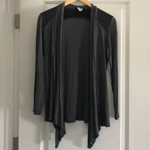 Cardigan/shrug/coverup